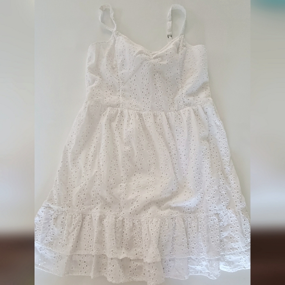 Hollister - White Eyelet Dress - Picture 2 of 5